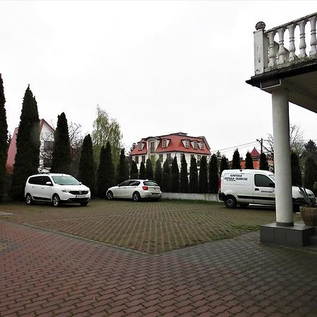Rezydencja Parkowa Hotell Warszawa Exteriör bild