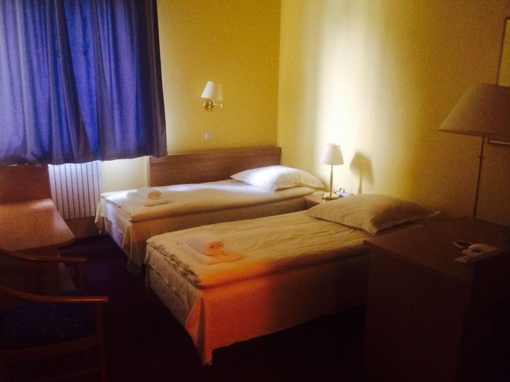 Rezydencja Parkowa Hotell Warszawa Rum bild
