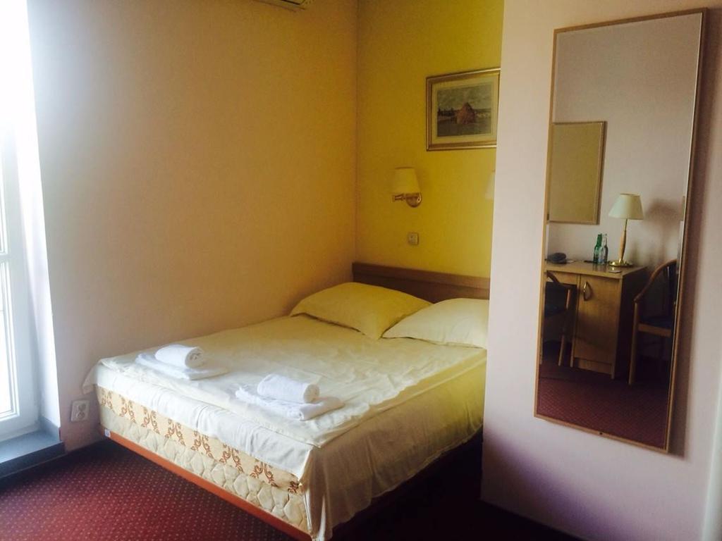 Rezydencja Parkowa Hotell Warszawa Rum bild